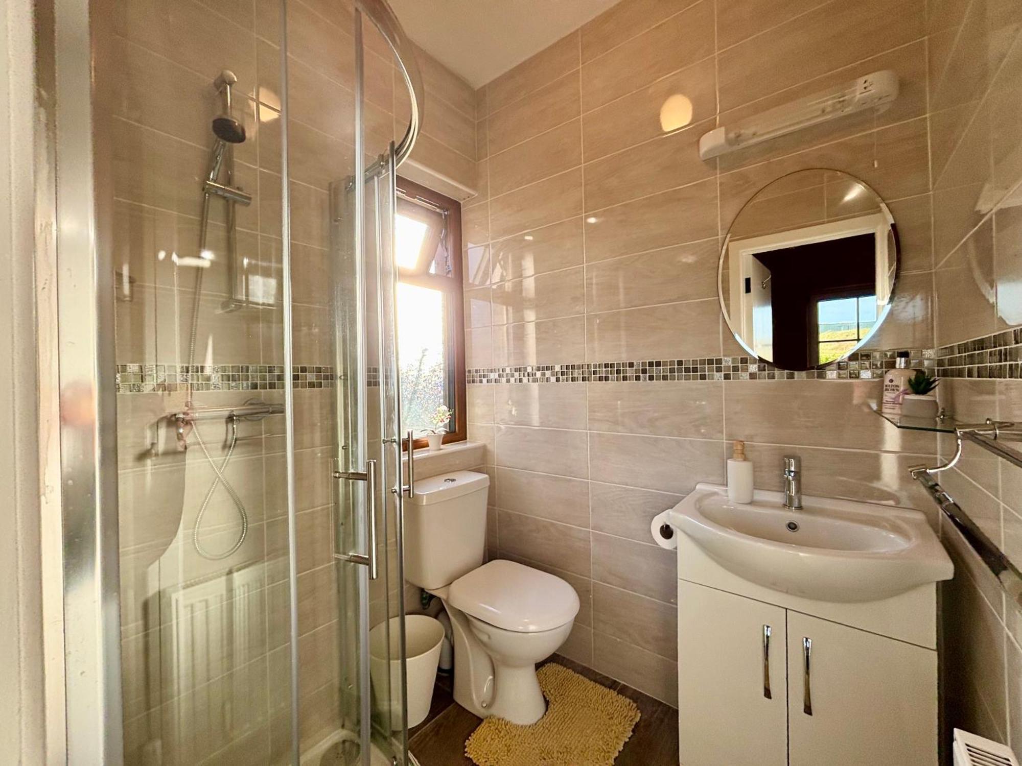 Ocean View Guestrooms Doolin Oda fotoğraf